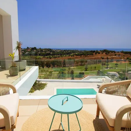 Vila Serenity Hill Estates *